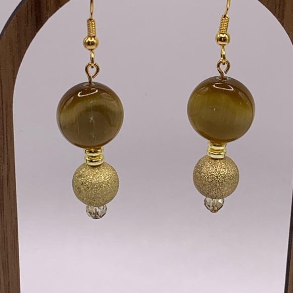 tiny bits of treasure Jewelry - Elegant Gold Drop Earrings with Natural Cats Eye